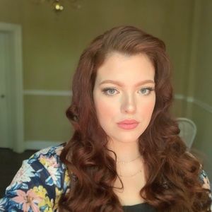 Meet your Posher, Savannah